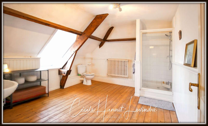 Maison - 188 m² - 8 pièces