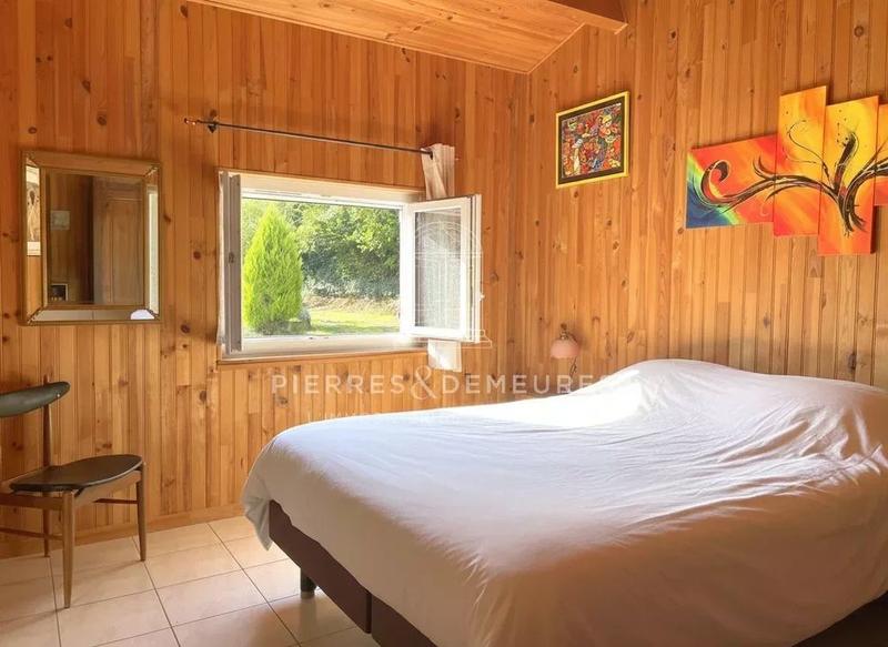 Propriété - 137 m² - 4 pièces