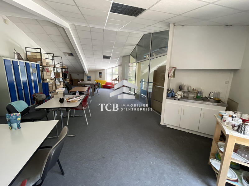 Local commercial - 790 m²