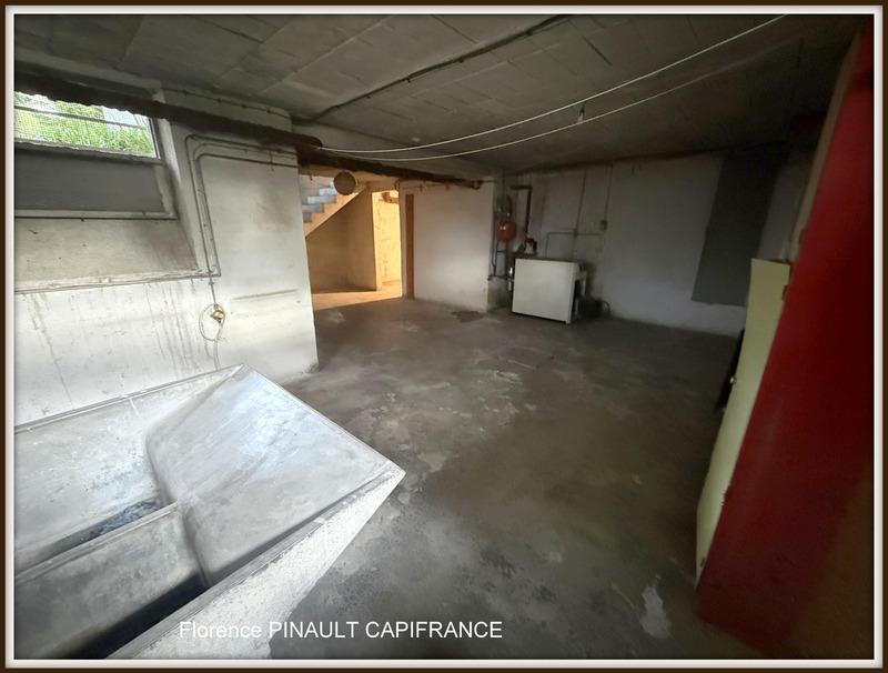 Maison - 176 m² - 8 pièces