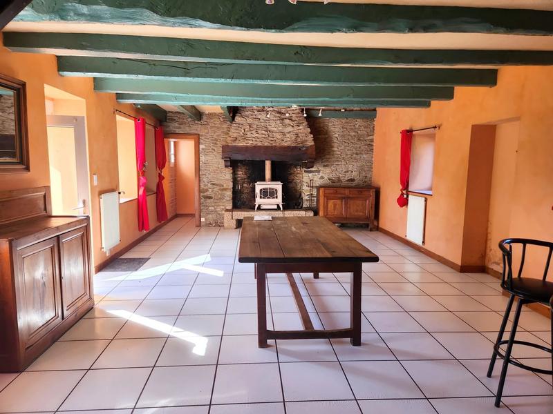 Maison - 104 m² - 4 pièces