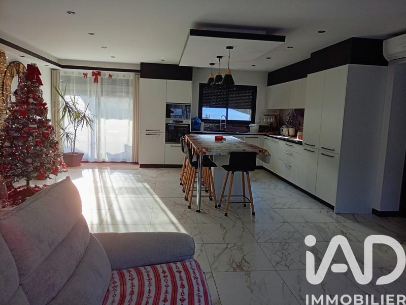 Maison - 121 m² - 4 pièces