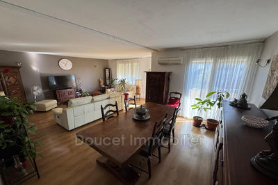 Appartement - 82 m² - 3 pièces