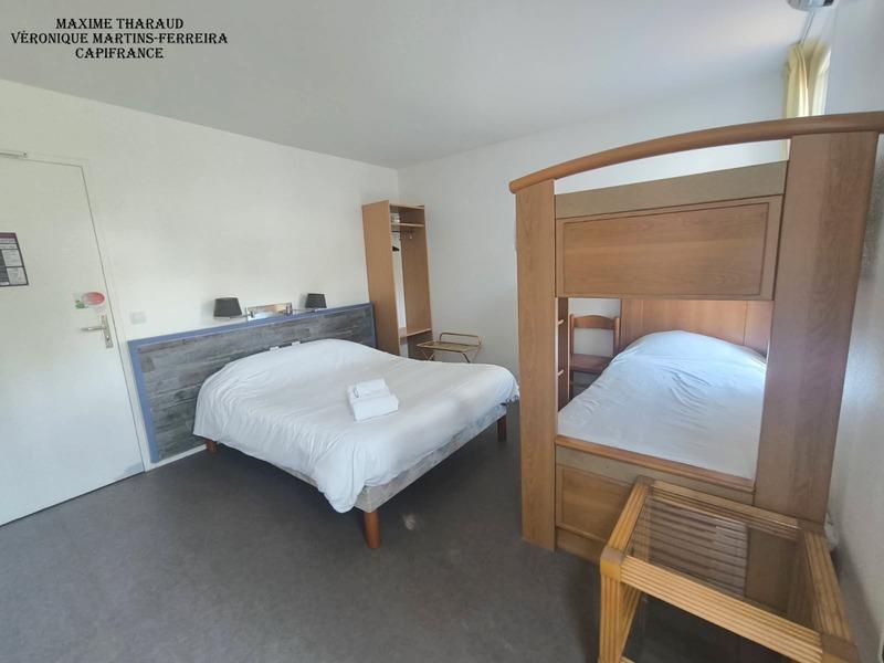 Fonds de commerce - 1 200 m²