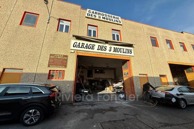 Fonds de commerce - Magasins - 200 m²