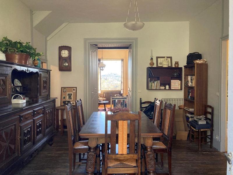 Maison - 160 m² - 8 pièces