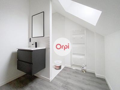 Loft - 67 m² - 3 pièces