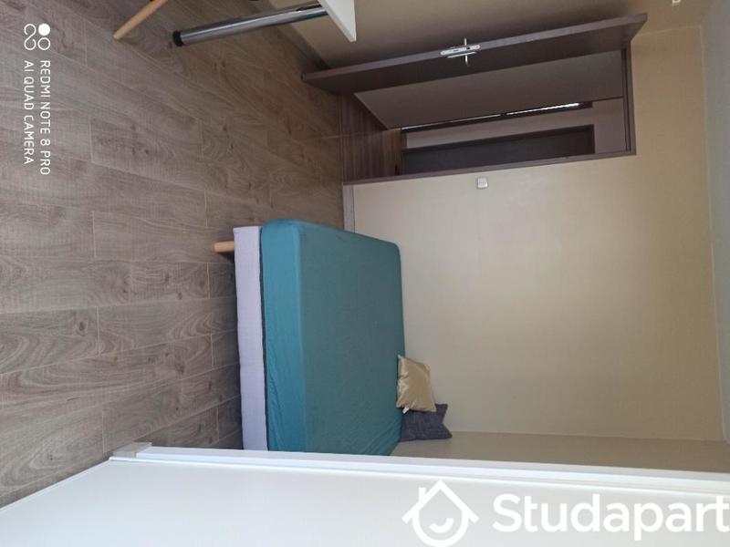 Chambre - 11 m² - 1 pièce