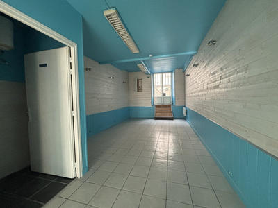 Local commercial - 88 m² - 4 pièces