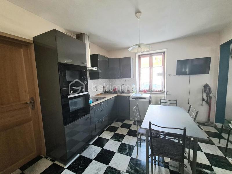 Maison - 130 m² - 6 pièces