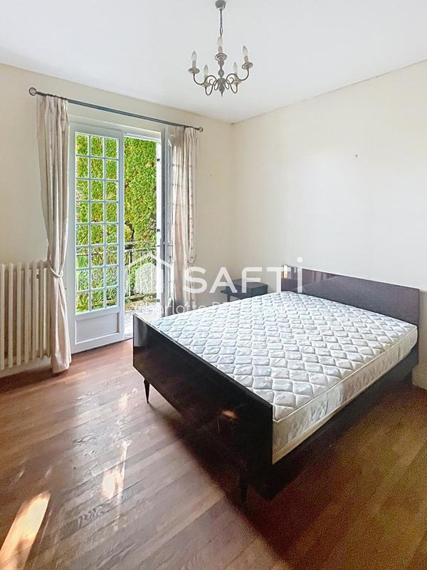 Maison - 158 m² - 7 pièces