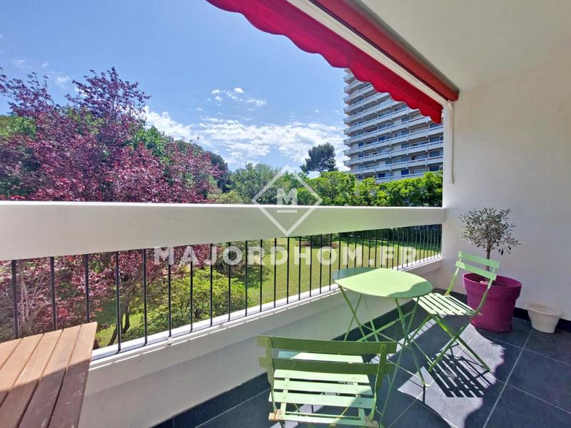 Appartement - 100 m² - 5 pièces