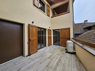 Appartement - 85 m² - 3 pièces