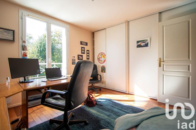 Maison - 210 m² - 8 pièces