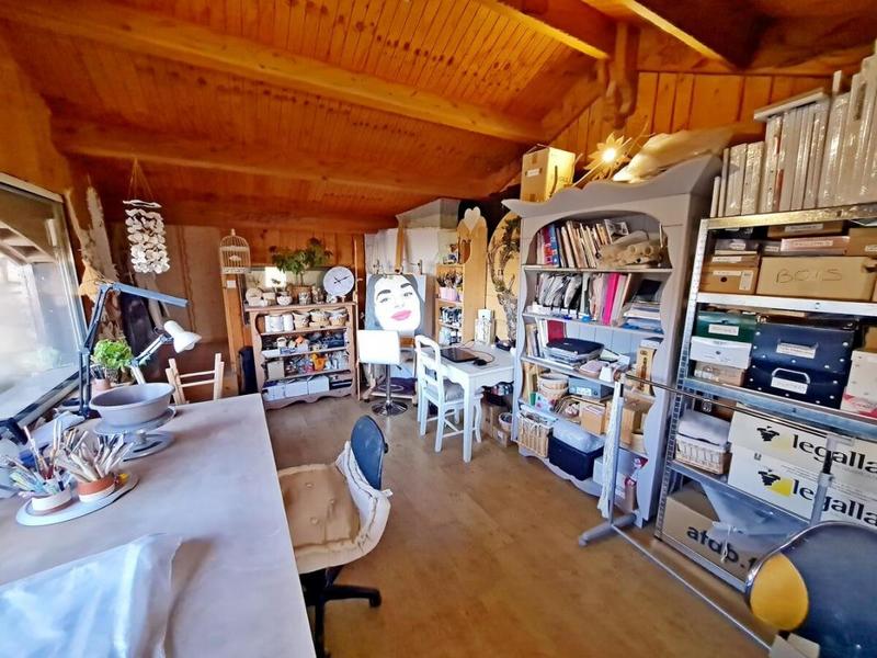 Châlet - 218 m² - 11 pièces