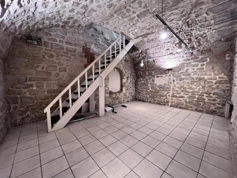 Local commercial - 18 m² - 3 pièces