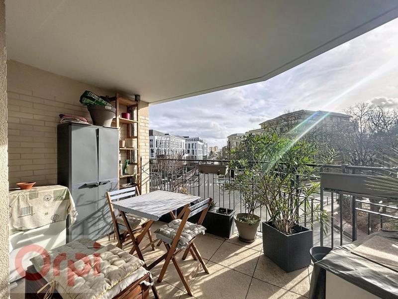 Appartement - 98 m² - 5 pièces