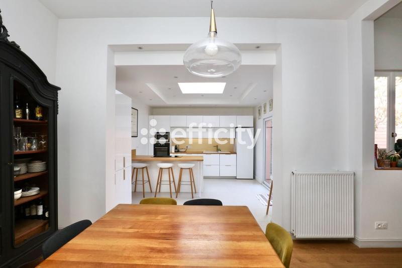 Maison - 145 m² - 6 pièces