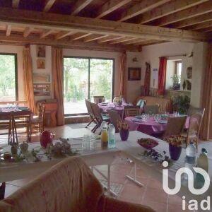 Maison - 290 m² - 11 pièces