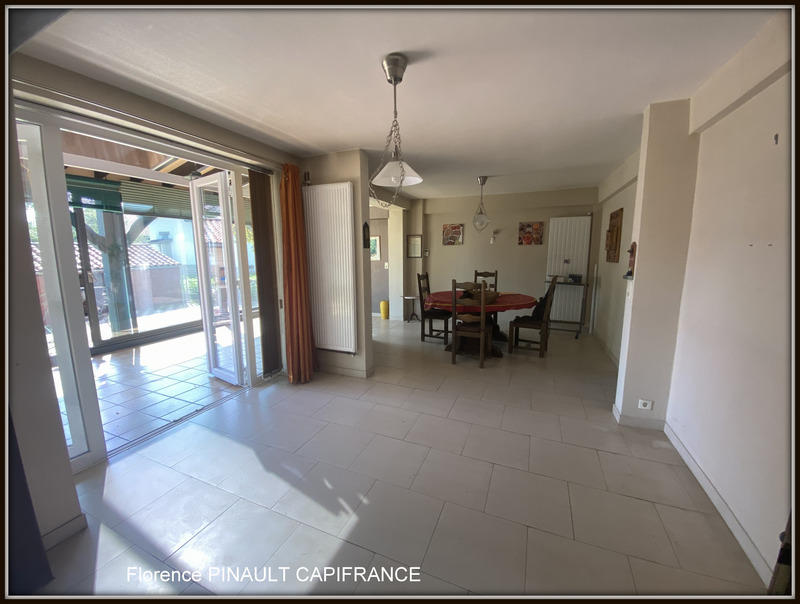 Maison - 158 m² - 8 pièces
