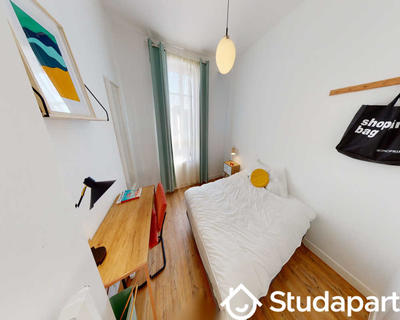 Chambre - 90 m² - 1 pièce