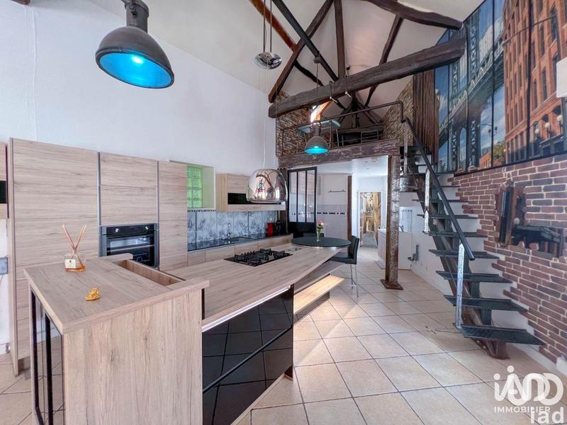 Maison - 280 m² - 8 pièces