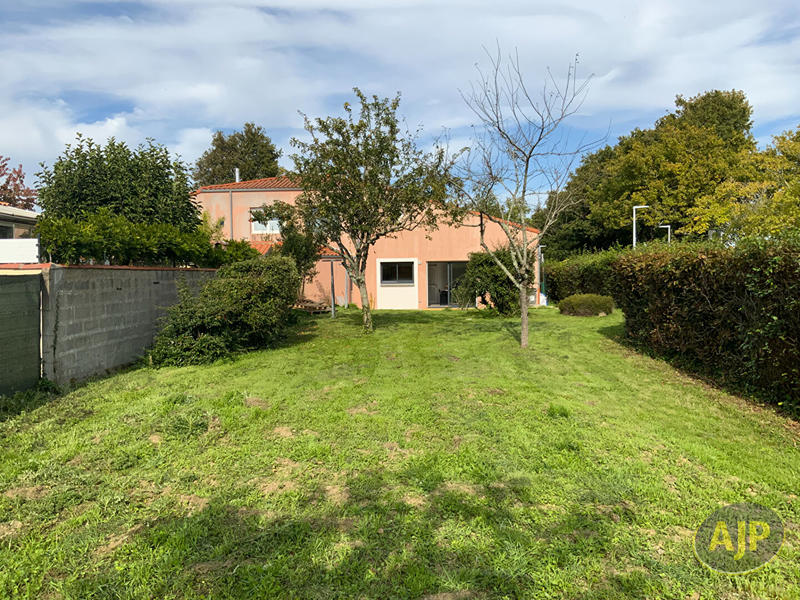Maison - 94 m² - 4 pièces