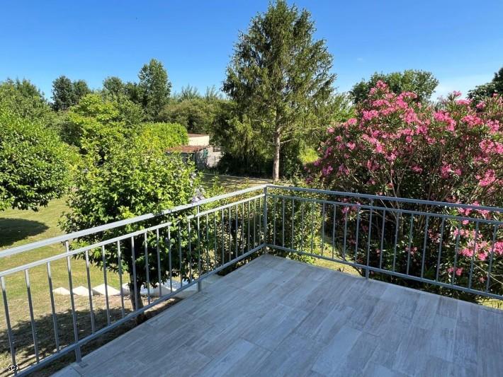 Pavillon - 122 m² - 5 pièces