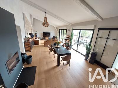 Maison - 217 m² - 7 pièces