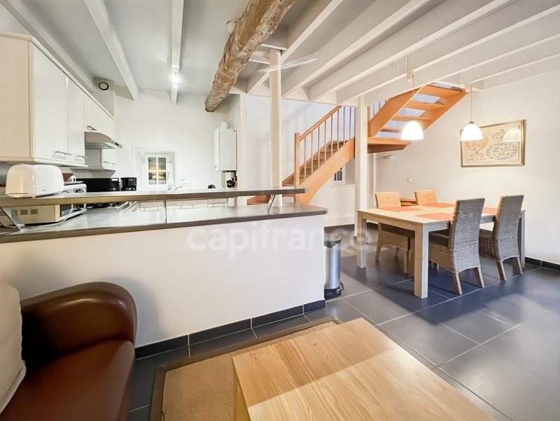 Propriété - 468 m² - 10 pièces