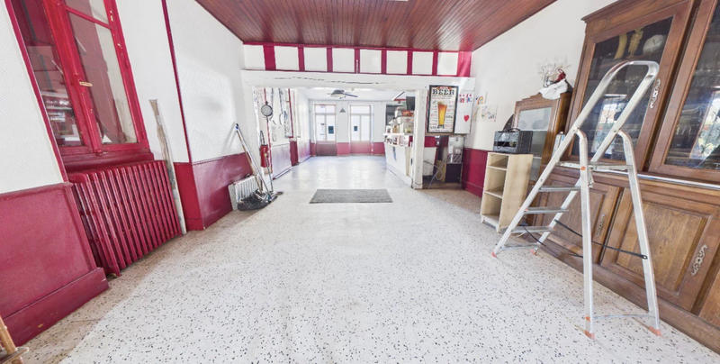 Maison - 275 m² - 10 pièces