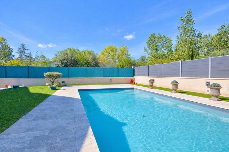 Maison - 223 m² - 8 pièces