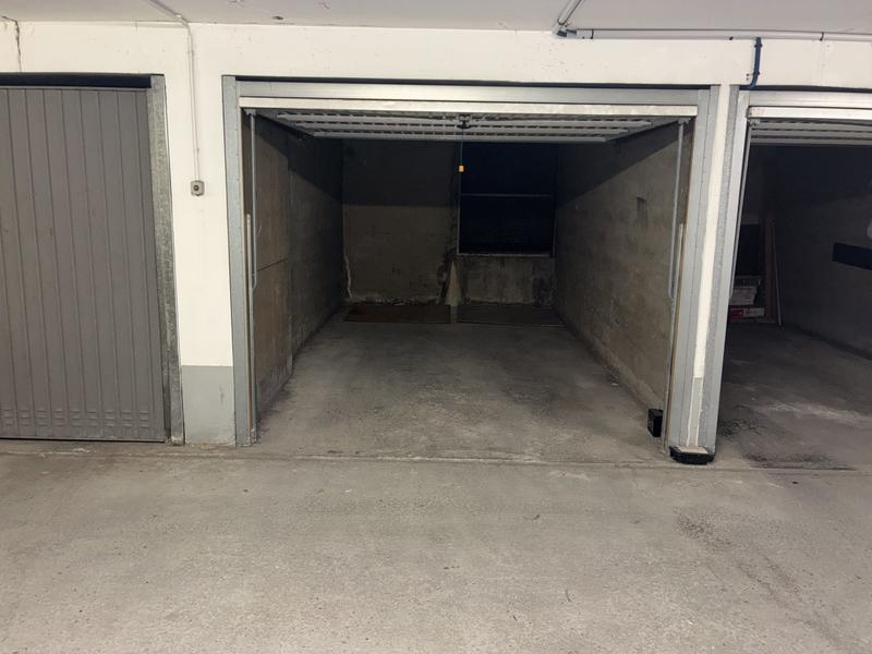 Parking / Garage - 14 m²