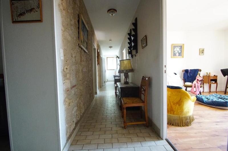 Viager - Corps de ferme - 280 m² - 12 pièces