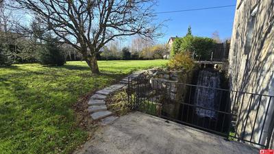 Maison traditionnelle - 223 m² - 9 pièces