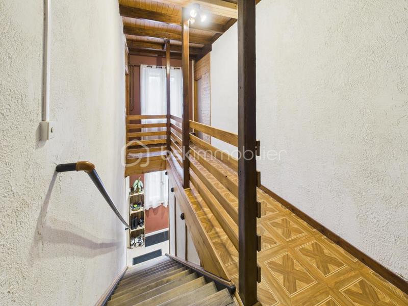 Maison - 165 m² - 6 pièces