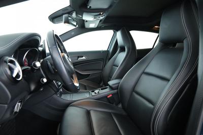 Mercedes Gla 200 Sensation 7g-Dct 156 ch