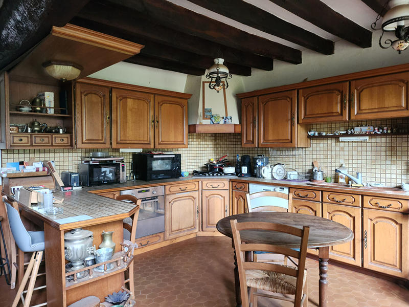 Maison - 258 m² - 8 pièces