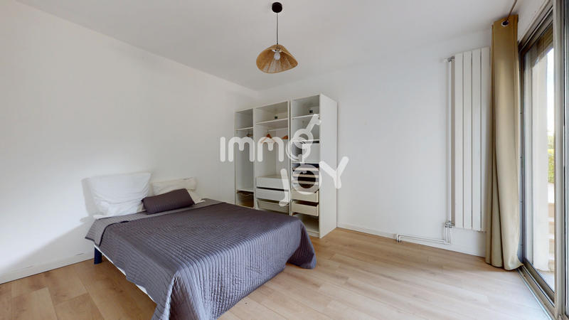 Maison - 217 m² - 5 pièces