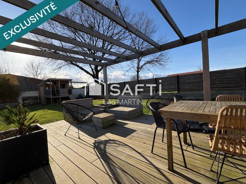 Maison - 99 m² - 5 pièces