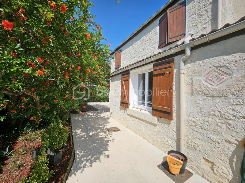 Maison traditionnelle - 104 m² - 4 pièces