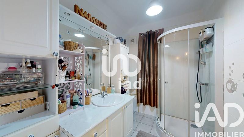 Maison - 220 m² - 7 pièces