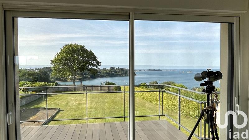 Maison - 121 m² - 5 pièces