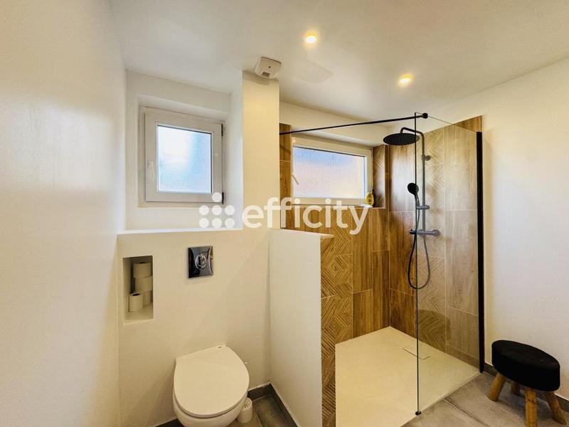 Appartement - 81 m² - 4 pièces