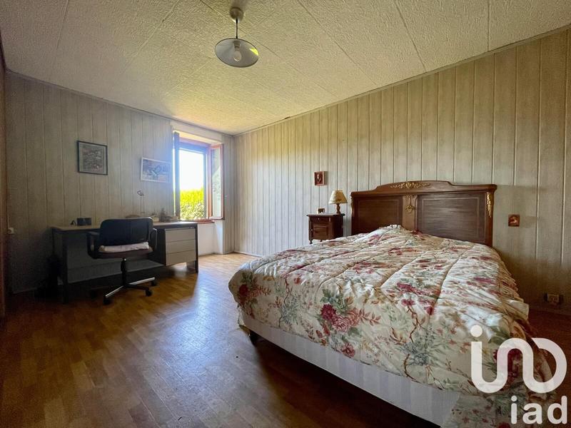 Maison - 185 m² - 7 pièces