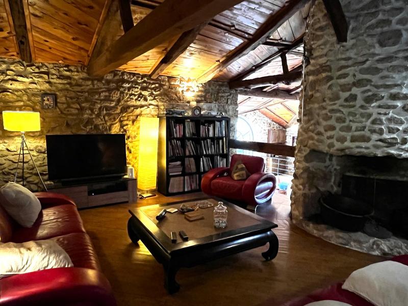 Maison - 286 m² - 13 pièces