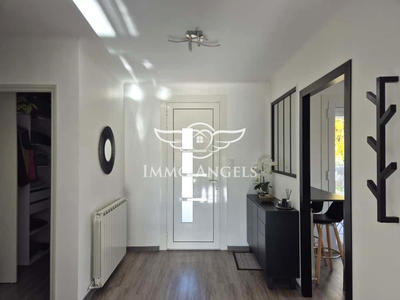 Maison - 90 m² - 3 pièces