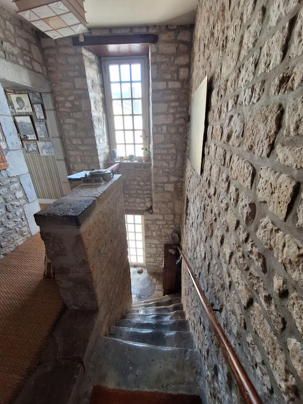 Maison - 180 m² - 8 pièces