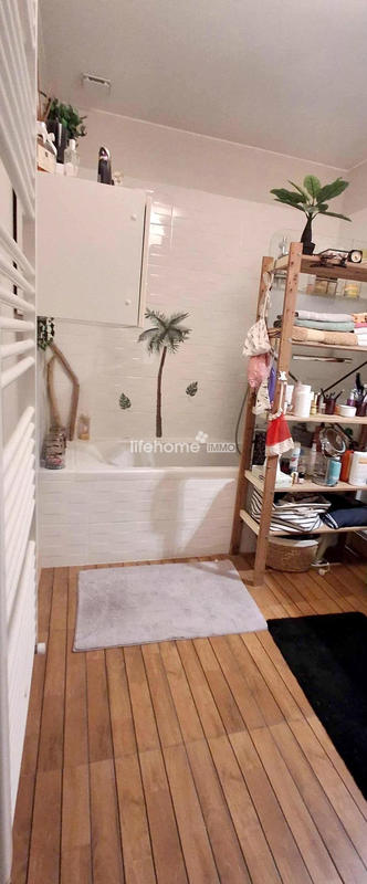 Maison - 84 m² - 3 pièces