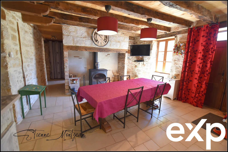 Maison traditionnelle - 157 m² - 6 pièces